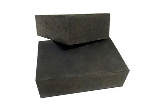 China Refractory Brick 97% Magnesia Carbon Brick Fire Brick for Converter